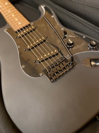 画像1: Suhr Classic Stratocaster Model Black