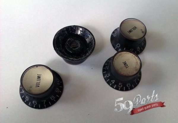 画像1: 59PARTS/SET OF 4 HAND AGED TOP HAT REFLECTOR KNOBS BLACK/SILVER/ビンテージパーツ/全国一律送料無料 (1)