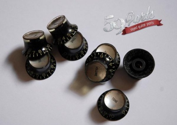 59PARTS/SET OF 4 HAND AGED TOP HAT REFLECTOR KNOBS  BLACK/SILVER/ビンテージパーツ/全国一律送料無料