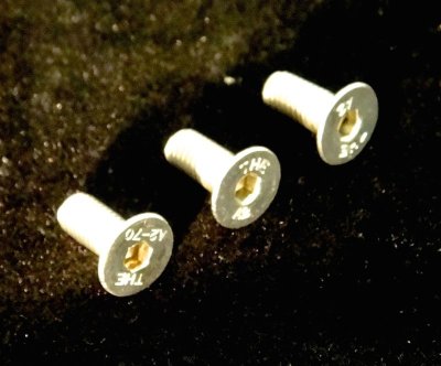 画像1: FU-Tone Stainless Steel Block Mounting Screws (3) – Strat / Peavey / IBZ/ゴトーライセンス用/サスティーンブロック取り付けネジ/全国一律送料無料