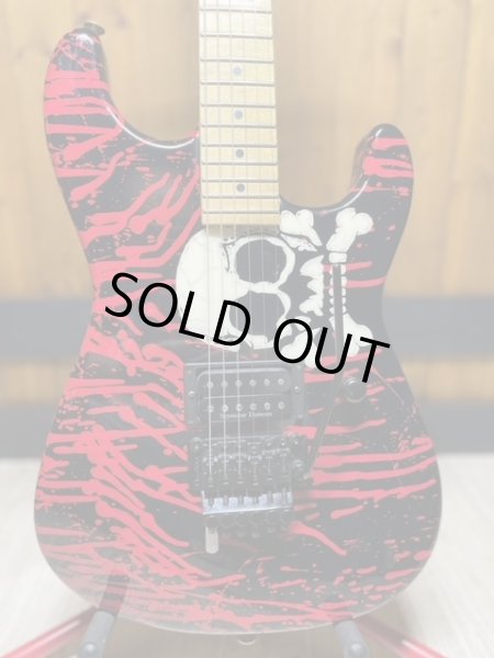 画像1: Charvel Warren DeMartini USA Signature Blood and Skulls/シャーベル カスタムショップ/中古・美品/全国一律送料無料！ (1)