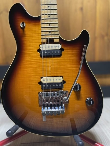 画像1: Peavey USA Wolfgang Standard 2000 Sun Burst/中古・美品/全国一律送料無料 (1)