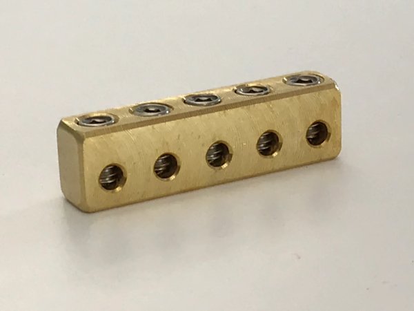 画像1: HEADLESS USA/Steinberger 5 String Adapter/GOLD/スタインバーガー ベース用 ブラス製 ストリングアダプター (1)