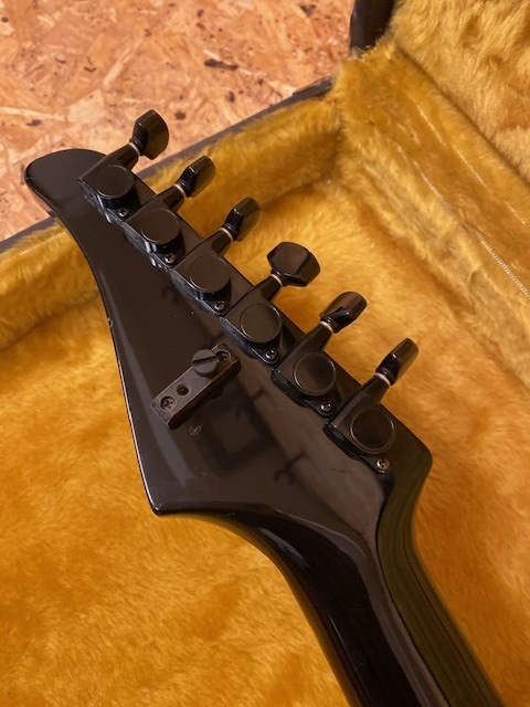 Kramer USA Pacer Carrera Black w/ Rockinger Tremolo/全国一律送料