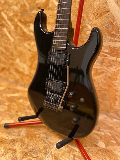 KRAMER USA Pacer Carrera Black w/ Rockinger Tremolo /中古美品！