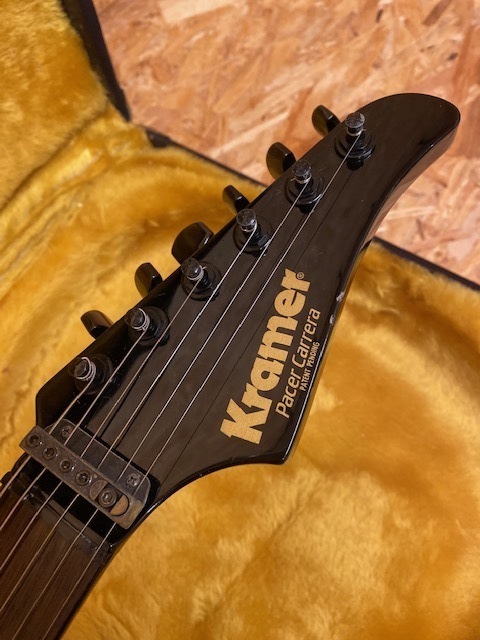 KRAMER USA Pacer Carrera Black w/ Rockinger Tremolo